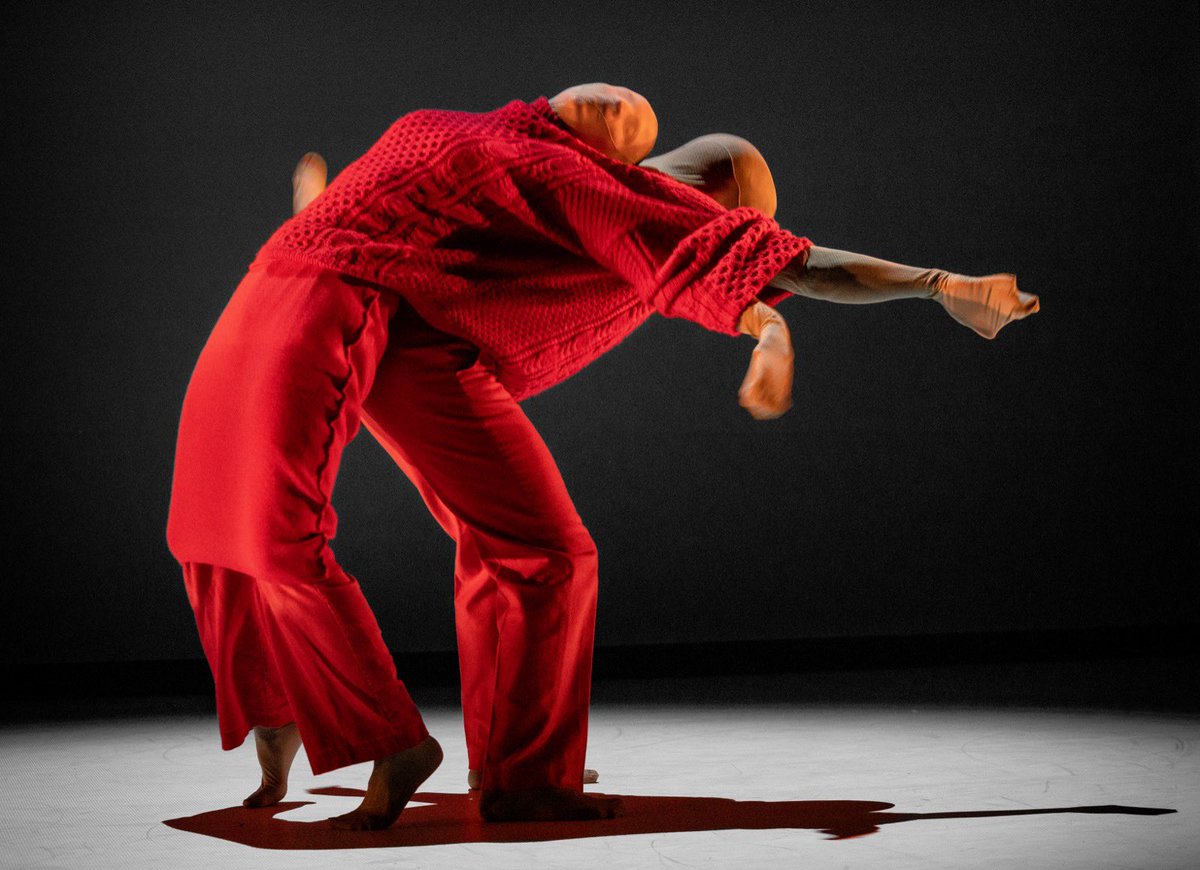 A Couple of Humans is visiting at <a href="/stoffholm/">STOFF 2025</a> next week. Performances at <a href="/KulturhusetSth/">Samtal & debatt Kulturhuset Stadsteatern</a> on Wed 28.8.
Get your tickets now!
stoff.ssboxoffice.com/events/a-coupl…
📸 Petra Kuha