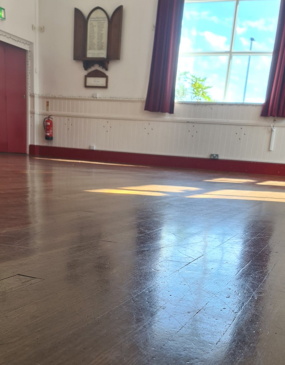 Planning your child's party for the new term? This weekend looks like a good time to get organised! 
Availability calender and online booking form on here 😉

exminstervictoryhall.org.uk/availability/

#villagehall #exminster #devon