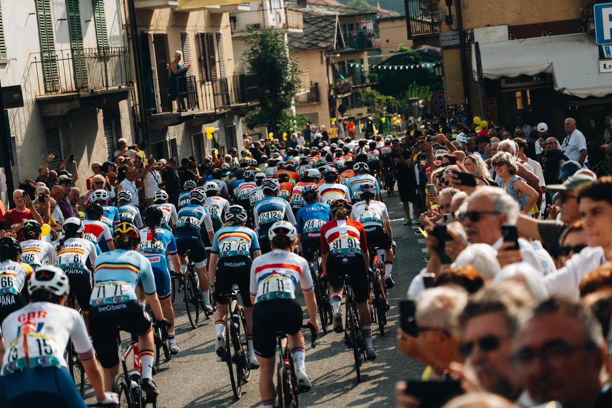 Andiamo al Colle Delle FINESTRE ! 🤌

#TDAV #TourdelAvenir #TourdelAvenirFemmes ✨