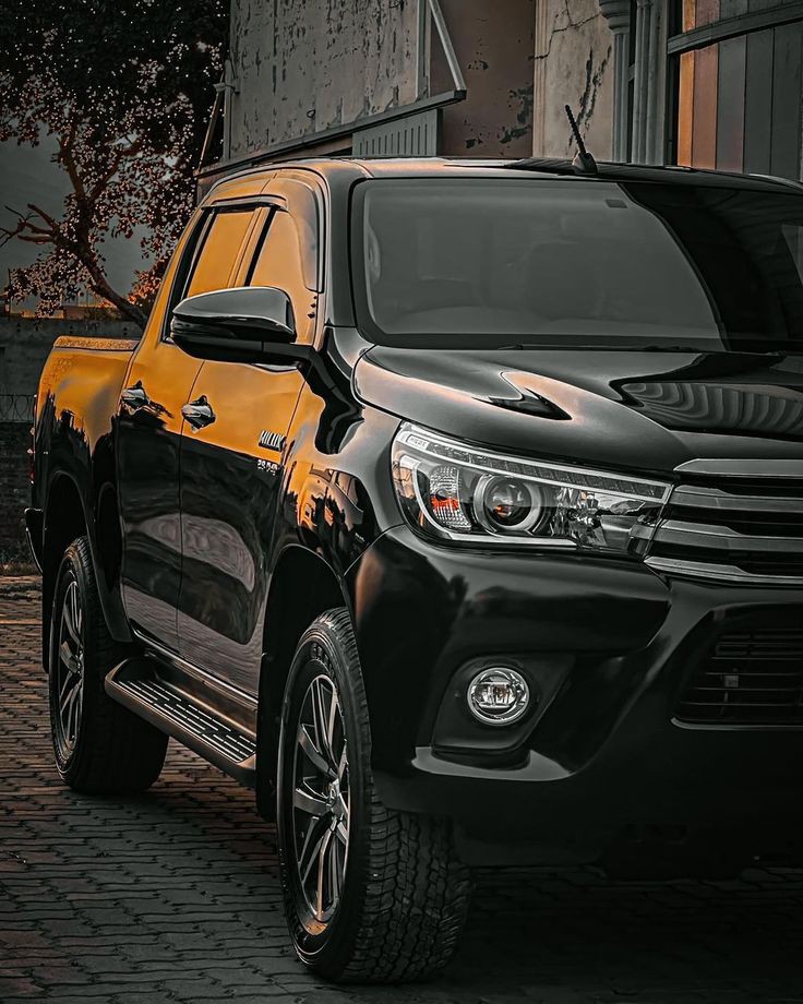 "ونبقى على اصلنا في زمن تاهت فيه الاصول