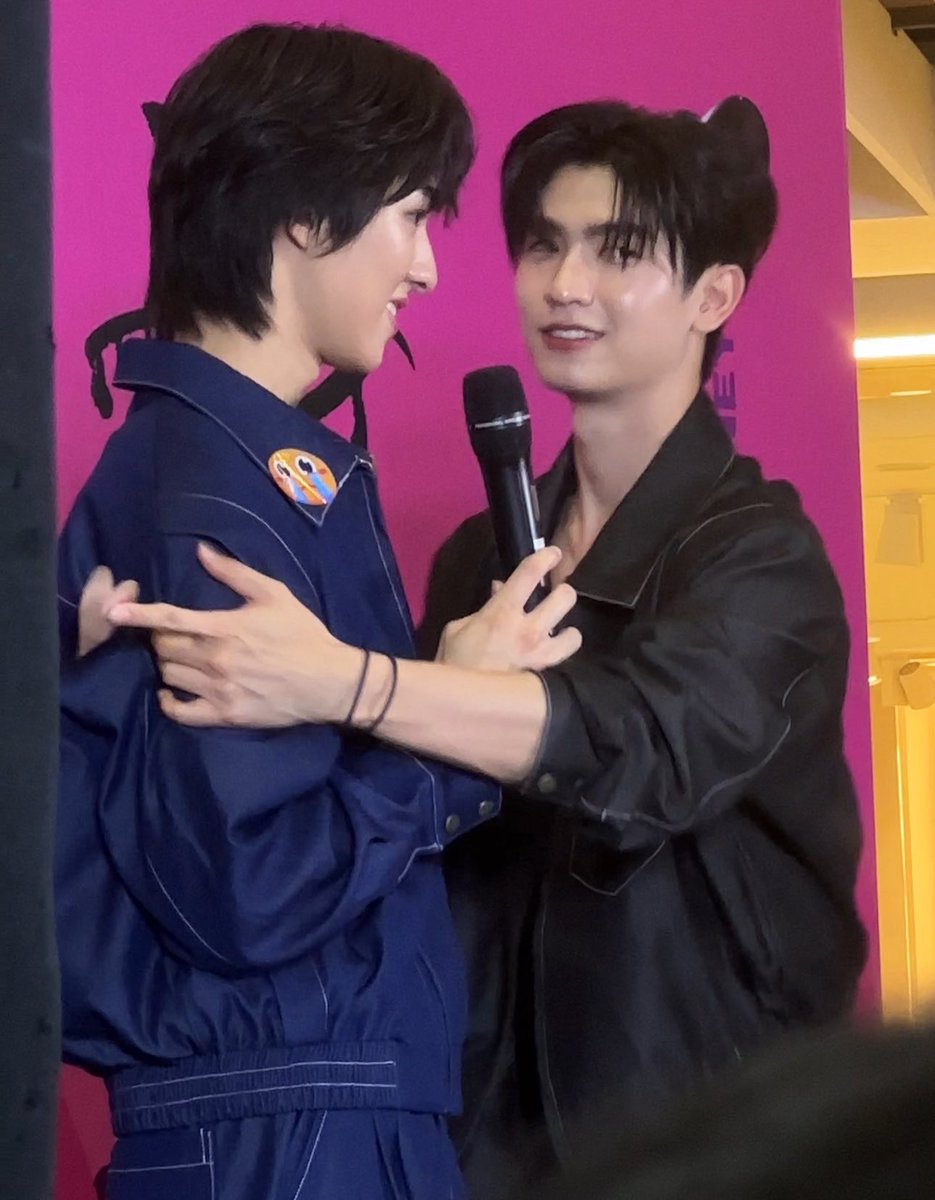 jiroforblue's tweet image. ได้เลยโทมัส เก็บไว้ดูคนเดียวได้เลยๆ 

#DevyXthomaskong
#โทมัสก้อง #thomaskong