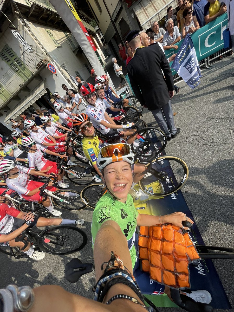 Selfie del giorno 🤳

#TDAV #TourdelAvenir #TourdelAvenirFemmes ✨