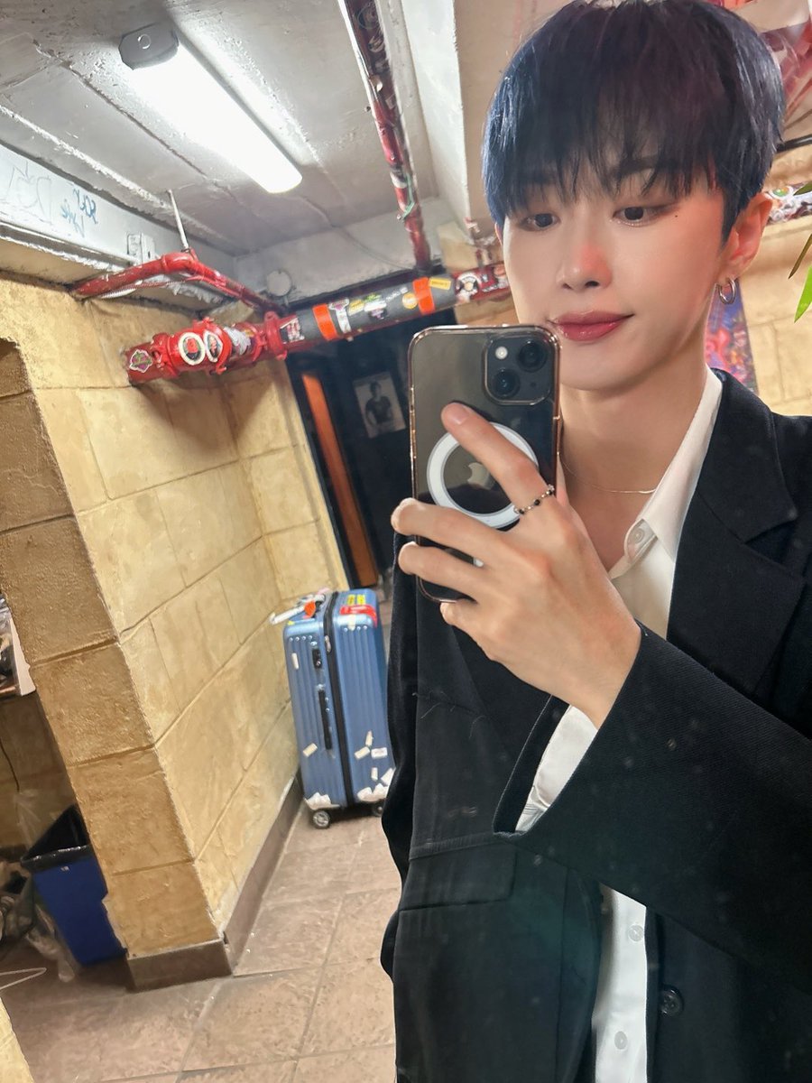 BDU4official's tweet image. [📷]

토론토! 거꾸로 해도 토론토!🍁

#BDU #비디유 #BITSAEON #빛새온 #ビッセオン