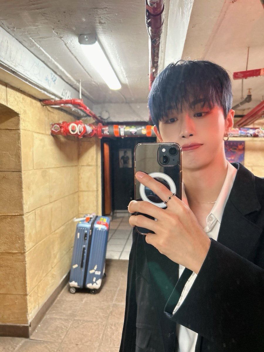 BDU4official's tweet image. [📷]

토론토! 거꾸로 해도 토론토!🍁

#BDU #비디유 #BITSAEON #빛새온 #ビッセオン