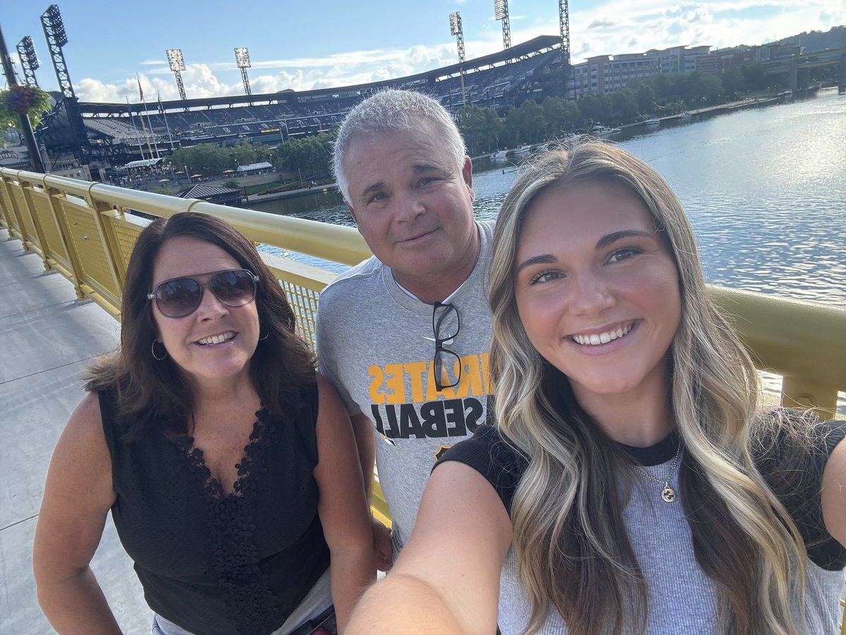 DSzolek's tweet photo. Kenzie is 21!  Happy Birthday kiddo!  So proud of you. https://t.co/f3wDi3GkF9