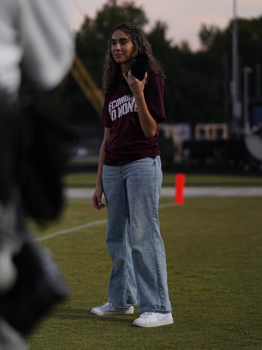 18 crew members. 10 headsets. 6 cameras. 2 computers for highlights, GFX and sideline reports. And our first ever live streaming broadcast. What a night for #INNvision Check out Camden, Whit and Trent on our first broadcast:
youtube.com/live/ACpb-TTxZ…