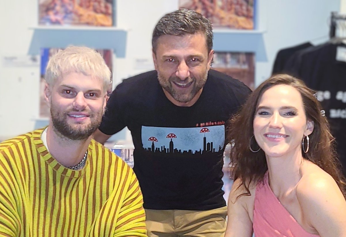 IlievLab's tweet image. Can't make bread without yeast: 🎉🎉 @sofitukker on new album “BREAD” #SOFITUKKERonGMA #FeelingGood sofitukker.lnk.to/bread