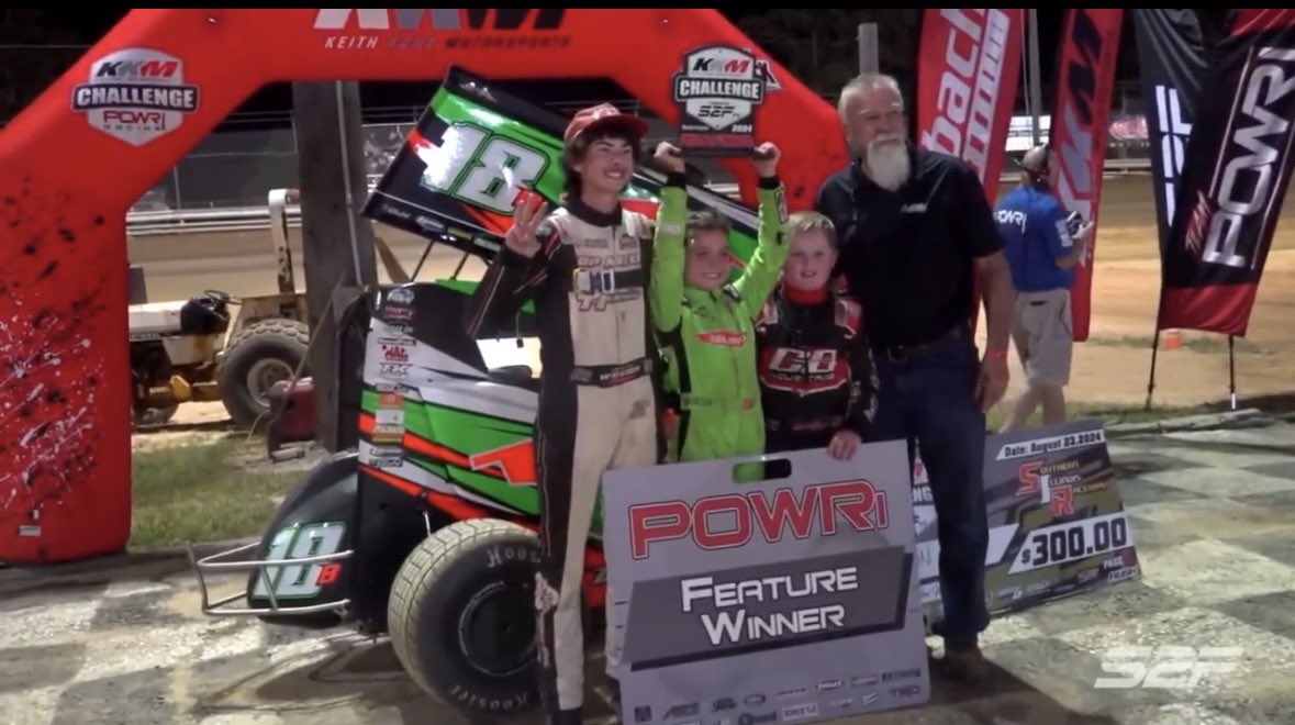 It’s always a good night if you can talk to THE Mr. Scotty Cook RacinBoys and get a picture with THE Mr. Keith Kunz Motorsports! 
Always pleased with a podium at a KKM 👍
Night 1 ⬆️ 2 spots finished P4
Night 2 ⬆️ 4 spots finished P2
Bring on Championship Night!