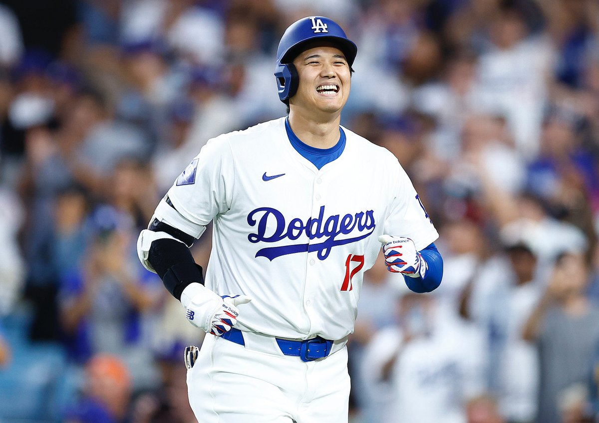 noahcamras's tweet photo. The updated 40 home run / 40 stolen base club in MLB history, and how many games it took to get there:

Shohei Ohtani (2024): 126 games
Alfonso Soriano (2006): 147
Jose Canseco (1988): 151
Ronald Acuña Jr. (2023): 152
Alex Rodriguez (1998): 153
Barry Bonds (1996): 158 https://t.co/fCULh7Ur1Q