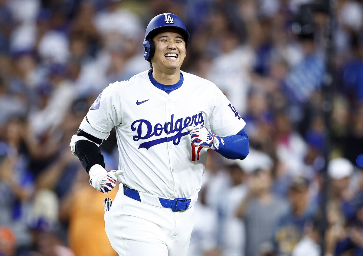 BleacherReport's tweet photo. Shohei Ohtani becomes the SIXTH player in MLB history to record 40+ home runs and 40+ stolen bases in a single season 🦄 https://t.co/Yg11PrK8lz