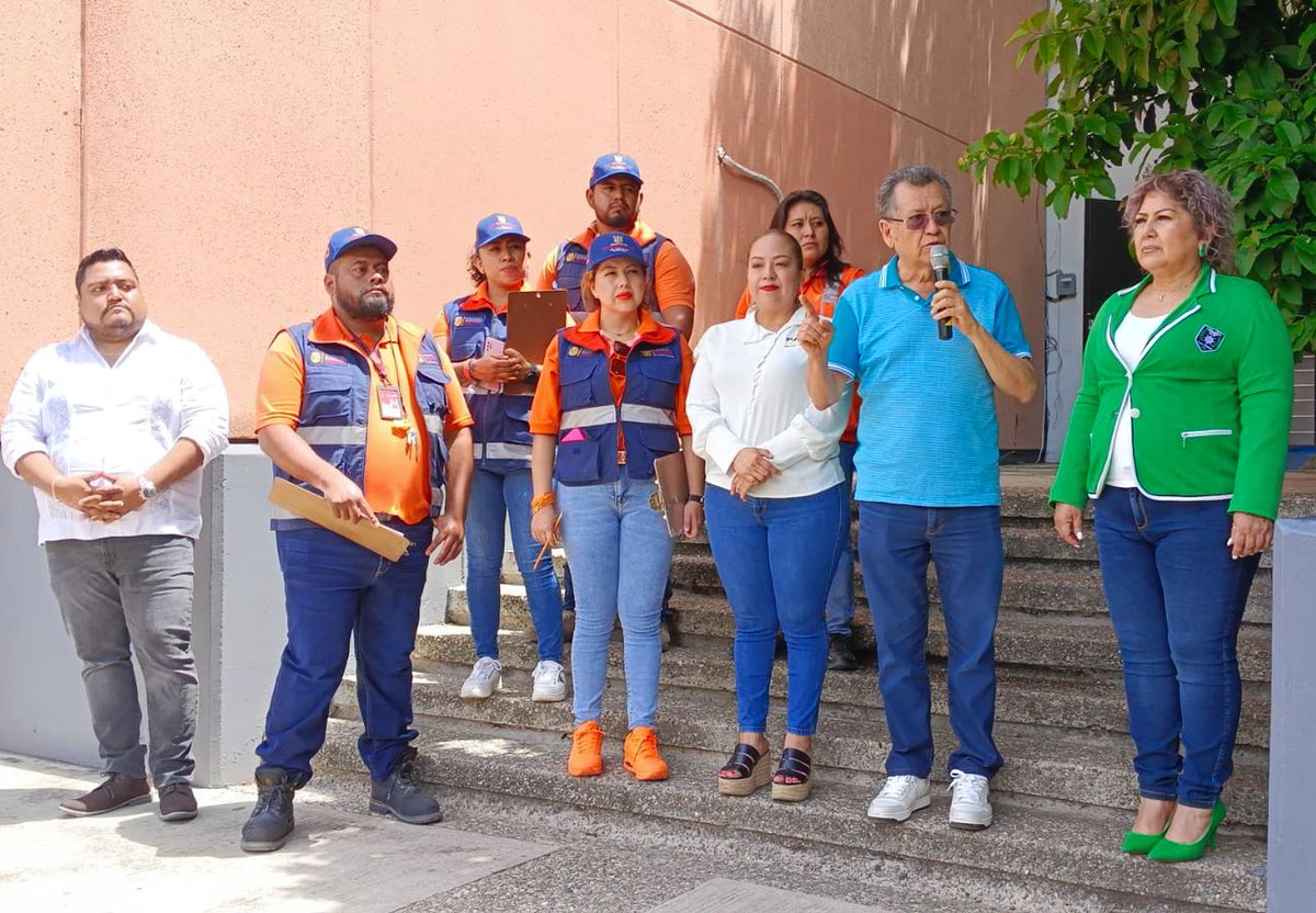 HéctorAprezaPatrón tweet media