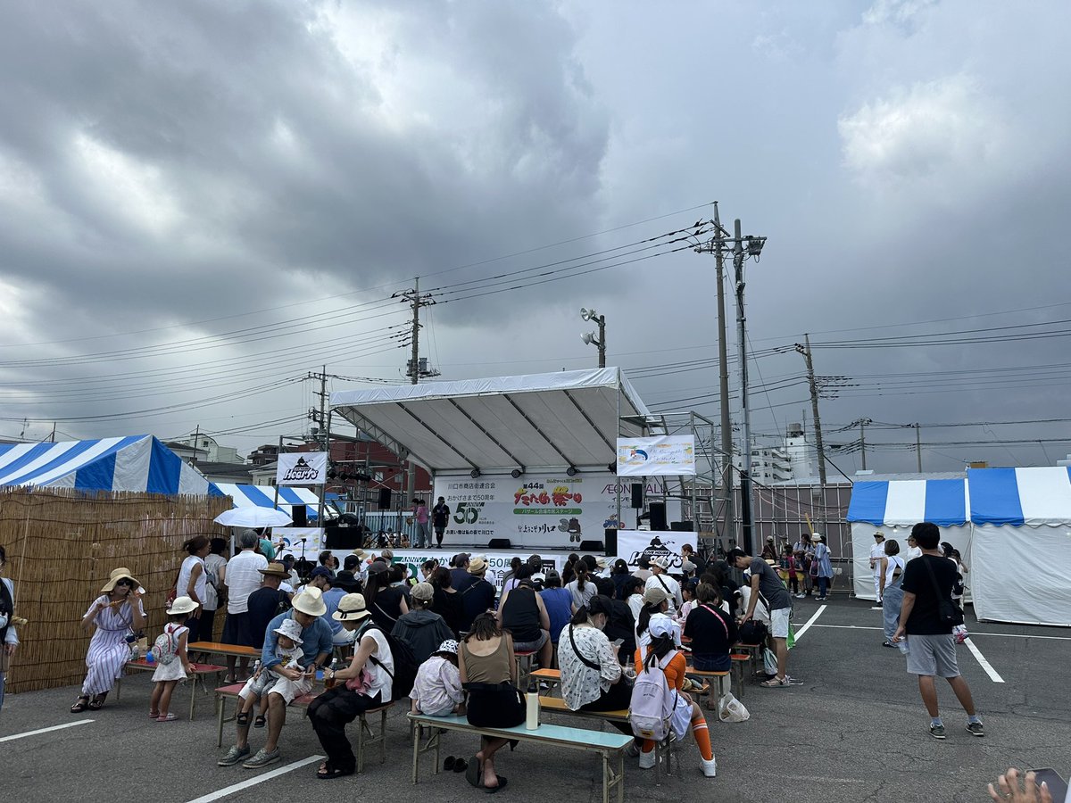 OWNERSyassun072's tweet photo. 会場入り🚶

エグピーの機会組合のブースで涼ませてもらってます。
ありがとうございます😊
#856studio #たたら祭り #メインステージ #鳩ヶ谷ソース焼きうどん #local38 #川口機会組合 https://t.co/eZKc9F2TtU