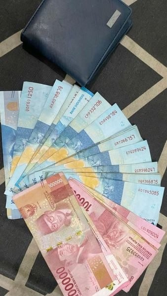 PatrickJoh51727's tweet photo. Untuk claim bonus 25.000 tanpa deposit wajib download dan daftar link di bawah ini:
Link daftar dan download apk : https://t.co/EHZC8eUWV2 https://t.co/9icW6ufQys