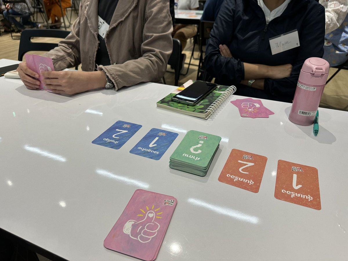 วันนี้มาจัดสัมมนา การสร้างความรู้ความเข้าใจเกี่ยวกับการดูแลผู้ป่วยระยะท้าย จัดโดยกมธ สธ สภาผู้แทนราษฎรค่ะ // ยินดีที่ได้แลกเปลี่ยนกลับทุกท่านวันนี้ สนุกค่ะ และนำไปต่อยอดเป็นกฎหมายหรือนโยบายได้แน่นอน ใครพลาดวันนี้ มีจัดงานวันที่7 อีกวันนะคะ #สาธารณสุขประชาชน