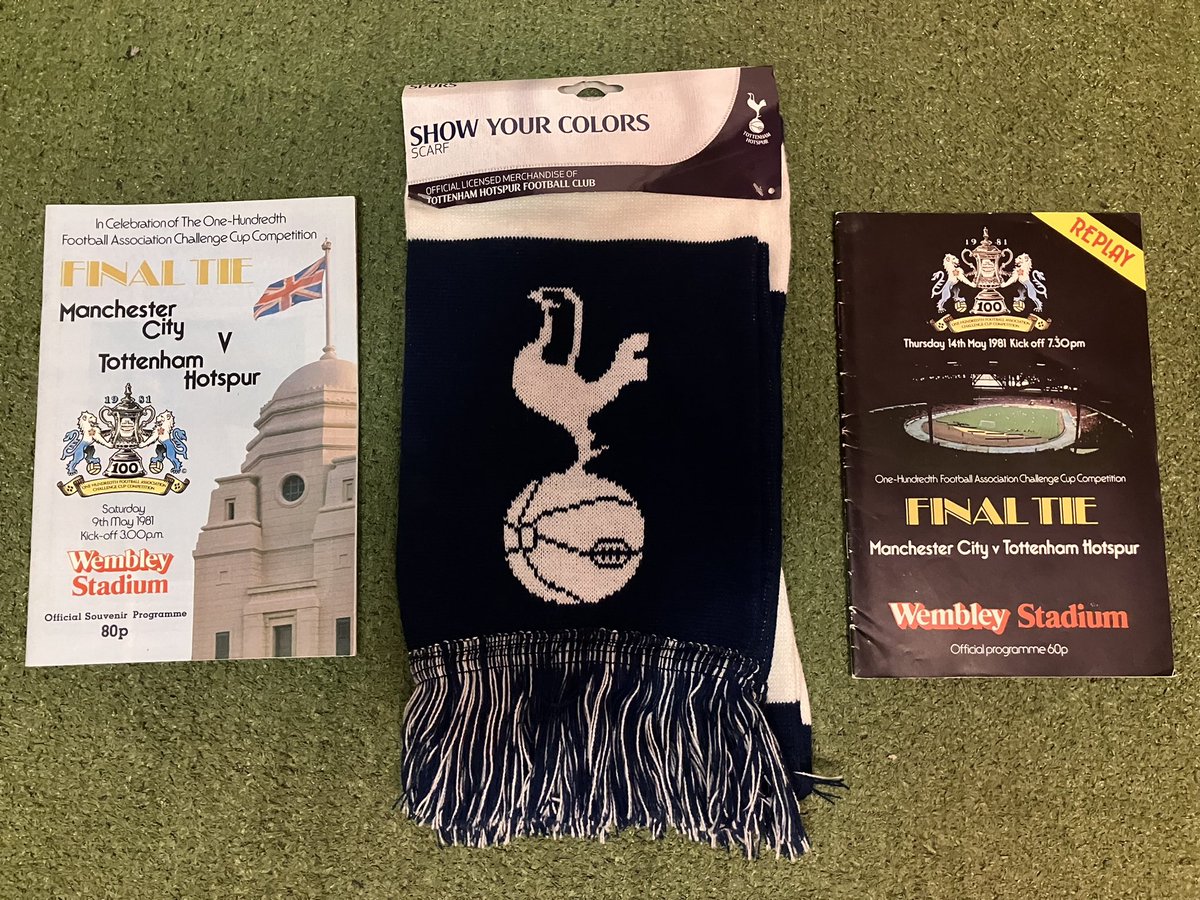 🚨 GIVEAWAY!!!! 🚨

Here is the first of several Tottenham giveaways with <a href="/HarryScarfe22/">Harry Scarfe 🎙️</a> ahead of our first home game tomorrow 

PRIZE will be a Spurs Scarf &amp; 2 Retro Programmes from the 1981 FA Cup Final

To enter:

1️⃣ Follow <a href="/TheKitmanUK/">TheKitman.co.uk</a> &amp; <a href="/HarryScarfe22/">Harry Scarfe 🎙️</a> 

2️⃣ Retweet this tweet