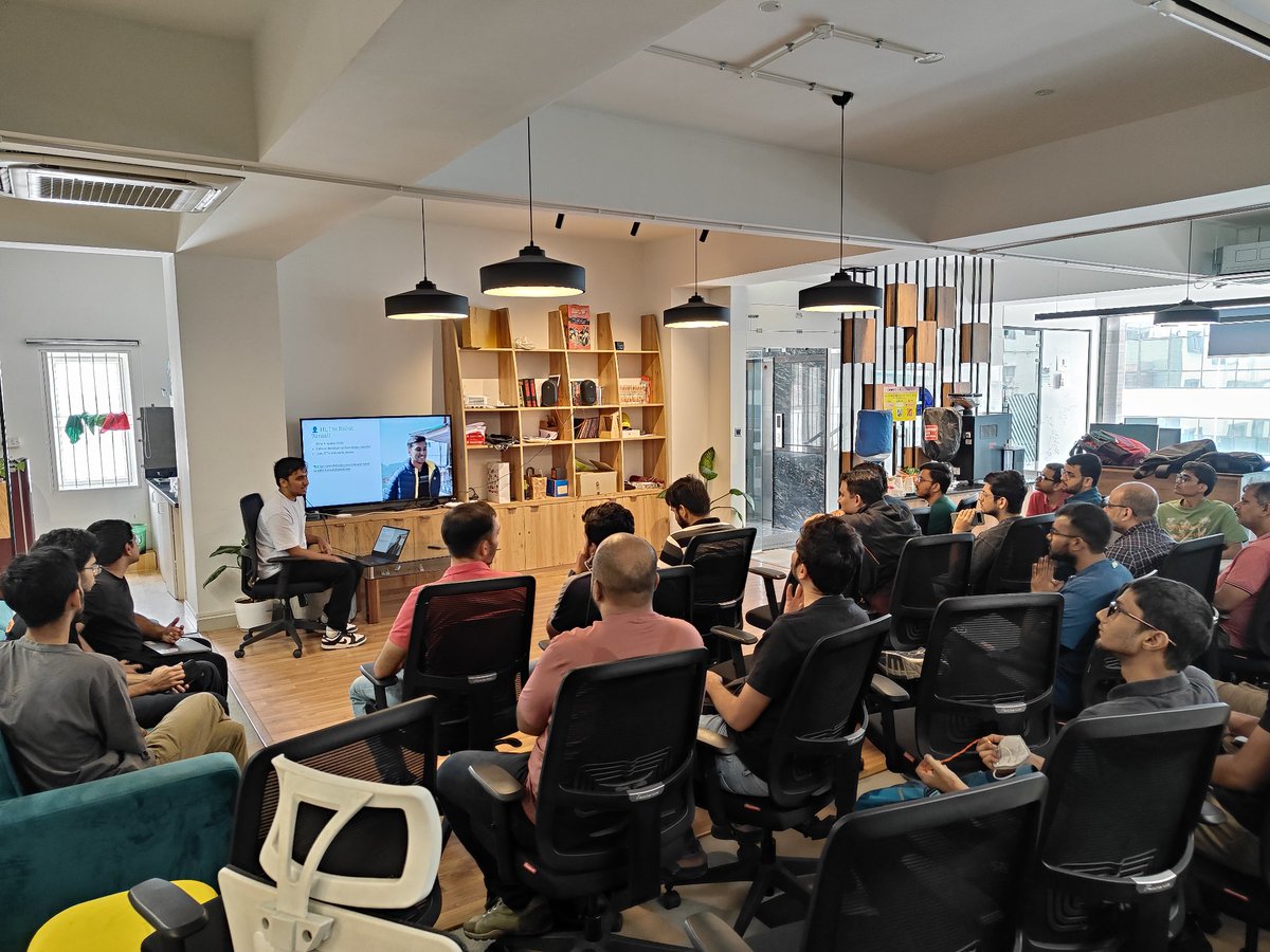 BengaluruSys's tweet image. We are live with Bengaluru Systems v2.0 hosted by @dyte_io, with a talk on reverse-engineering RBG Keyboard Backlights with Linux Kernel Drivers by @BansalRishit!