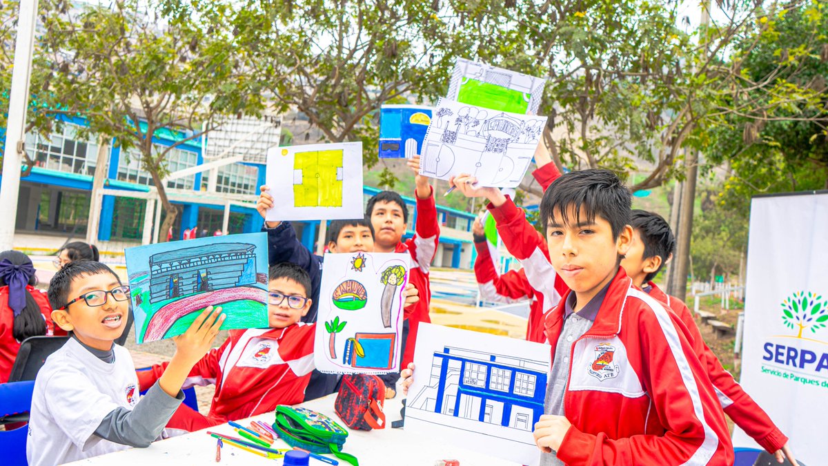 limaserpar's tweet photo. Celebramos el Día Mundial de los Parques en el Club Metropolitano Cahuide. 🌳🎨 Alumnos de #Ate se unieron al evento "Pinta y Colorea," donde dejaron su creatividad plasmada en nuestro parque.
#lima #serpar #diamundialdelosparques #parquecahuide https://t.co/UHRMuJsvkq