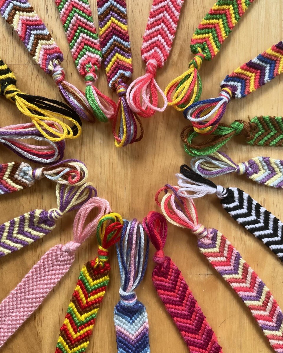 Studio_SabART's tweet photo. 😍🥰

https://t.co/mOSQmObvaf

❤️🧡💛💚🩵💙💜🩷💗🤎🤍🖤🩶

#StudioSabART #ArtistandCraftsgirl #artsandcrafts #crafts #handmadecrafts #handmade #bracelets #handmadebracelets #etsy #etsyshop #etsybiz #smallbiz #westmidlands #chevronbracelet https://t.co/HYcJhvfWGt