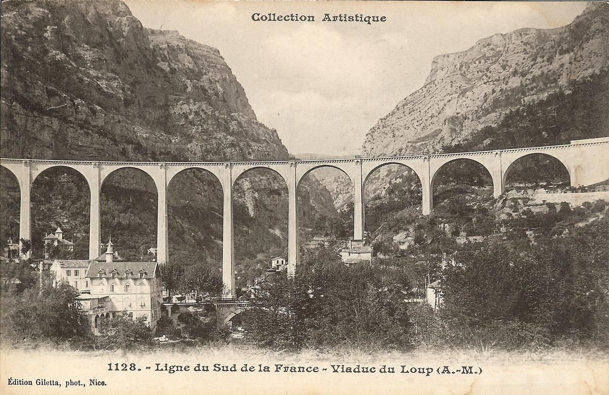 actualites_nrv's tweet photo. Le 24 août 1944,les Allemands dans leur fuite détruisent en partie le viaduc du Pont-du-Loup. La ligne Central-Var ne fut jamais remise en état, victime du tout automobile. L'ouvrage fut démoli en 1951 ! #BarSurLoup #Grasse #Nice #Nice06 https://t.co/T48v3ZiwqP