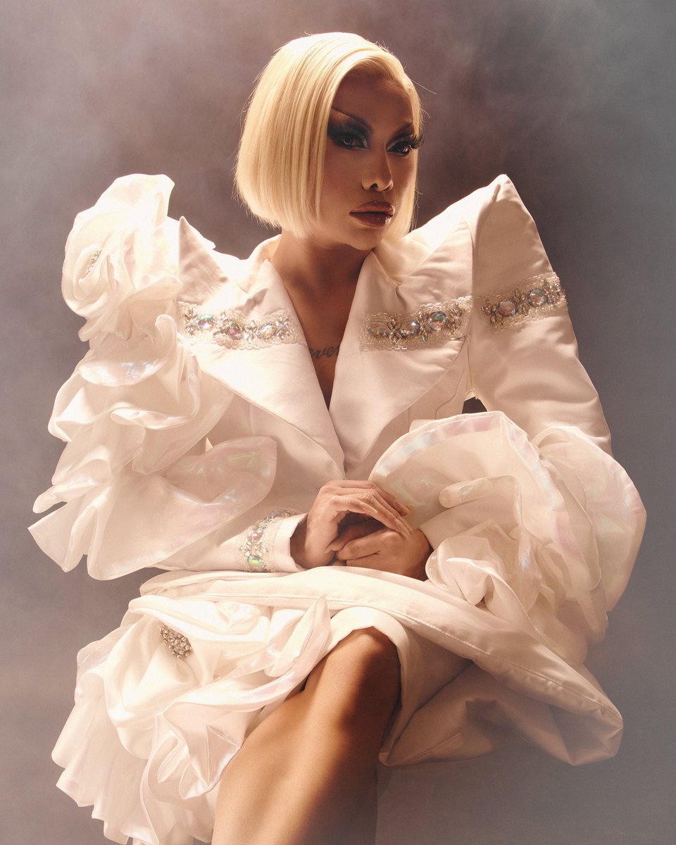 eva_lequeen's tweet photo. What’s up mga MADLANG PIPOL!! 📣📢 love you meme @vicegandako https://t.co/PUwTpxt2NG