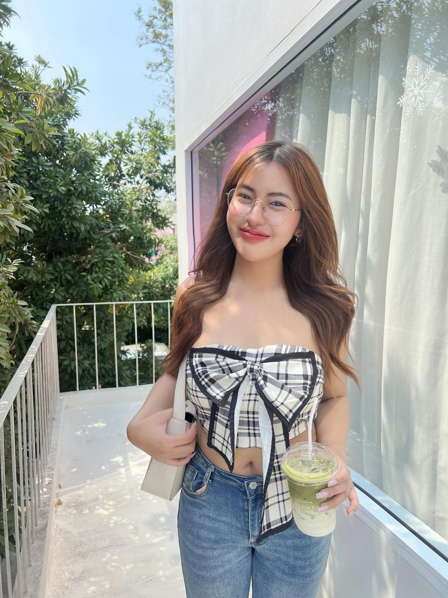 spyzeed23's tweet photo. ถ้าไม่ชิม จะรู้ไ��้ไงว่าอร่อย 🥹❤️
#สาวใต้ #เพชรบุรี #FWB56 #นัดลับๆ https://t.co/PxqkKlXMT7