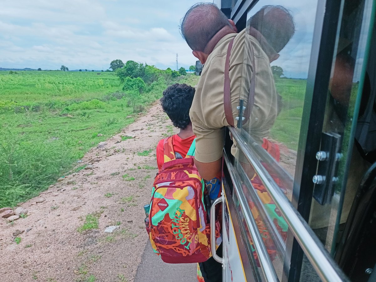 panadwad's tweet photo. Respected @tgsrtcmdoffice this is the situation of today's bus journey, kindly increase the bus or stop this kind of journey. TG16Z0034, NZB-2. Your RTC employee's behaviour is also rude when we refuse to footboard travelling.@DMNZB2TSRTC https://t.co/DmR2VEoOc2