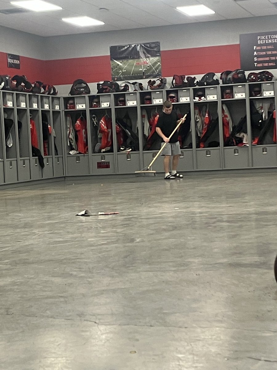 This is what leadership looks like. After a 26 to 0 victory, a senior is the last one around sweeping the locker room voluntarily. #sweeptheshed