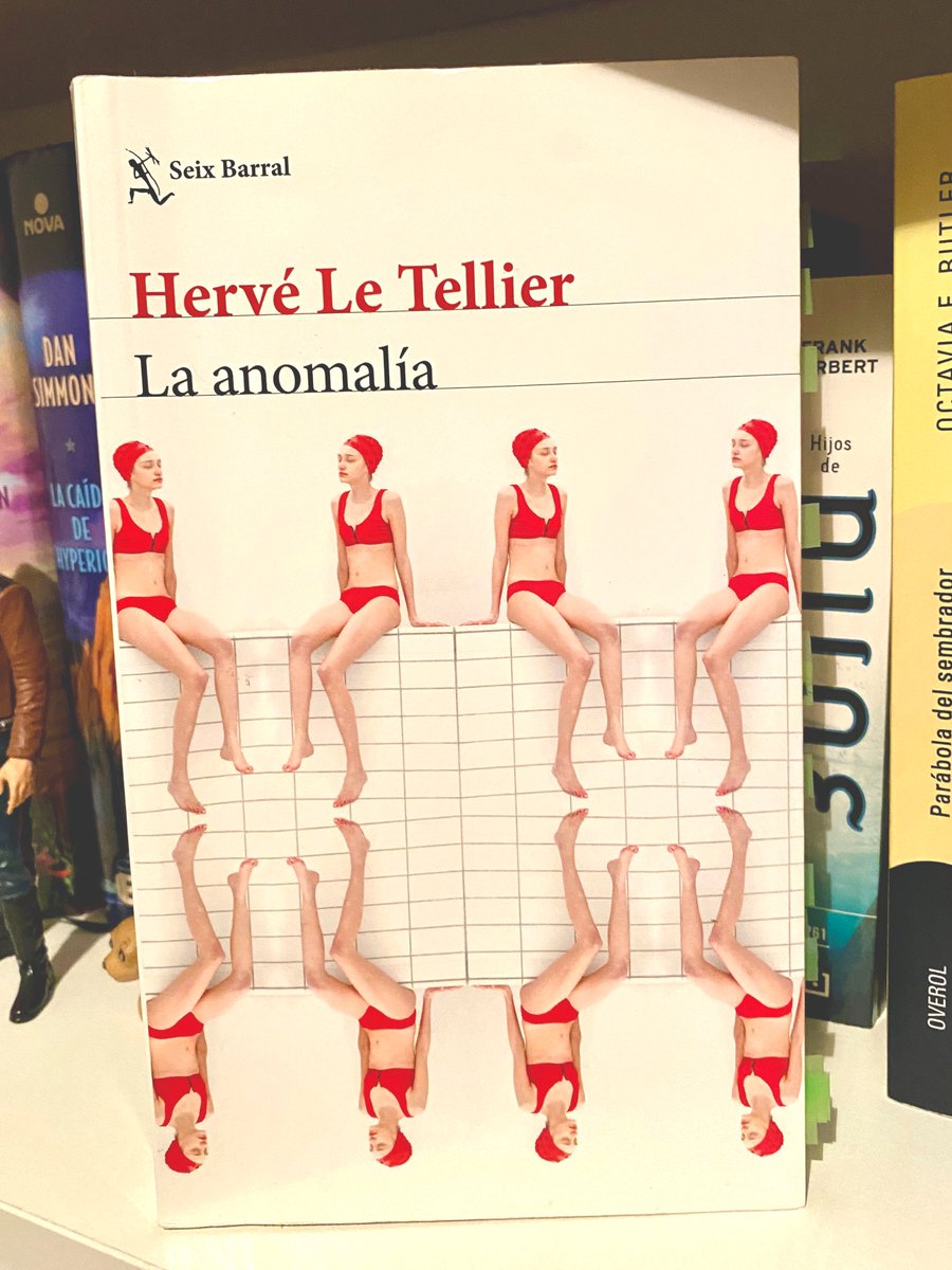 La Anomalía de Hervé Le Tellier explora un vuelo que revela a los pasajeros sus dobles exactos, desafiando la realidad y la identidad. Con una trama que cuestiona la percepción y el caos global, es una lectura impactante. Más detalles aquí 👉
aratosleo.blogspot.com/2024/08/la-ano…
