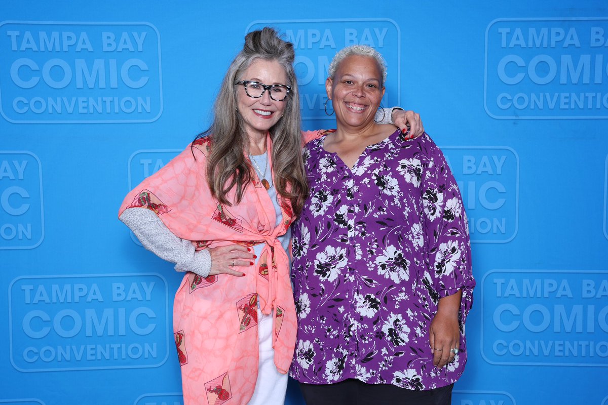 BeautifulBiBaby's tweet photo. I know I’m obsessively posting this again, but how well did I accidentally coordinate wardrobe with @MaryMcDonnell10 ?!? I feel like we look so cute together💜🍑
I don’t know that I’ll ever sleep again🥴🤭😉🤓
#tampabaycomiccon #bsg #connerd https://t.co/onyLTxgMT2