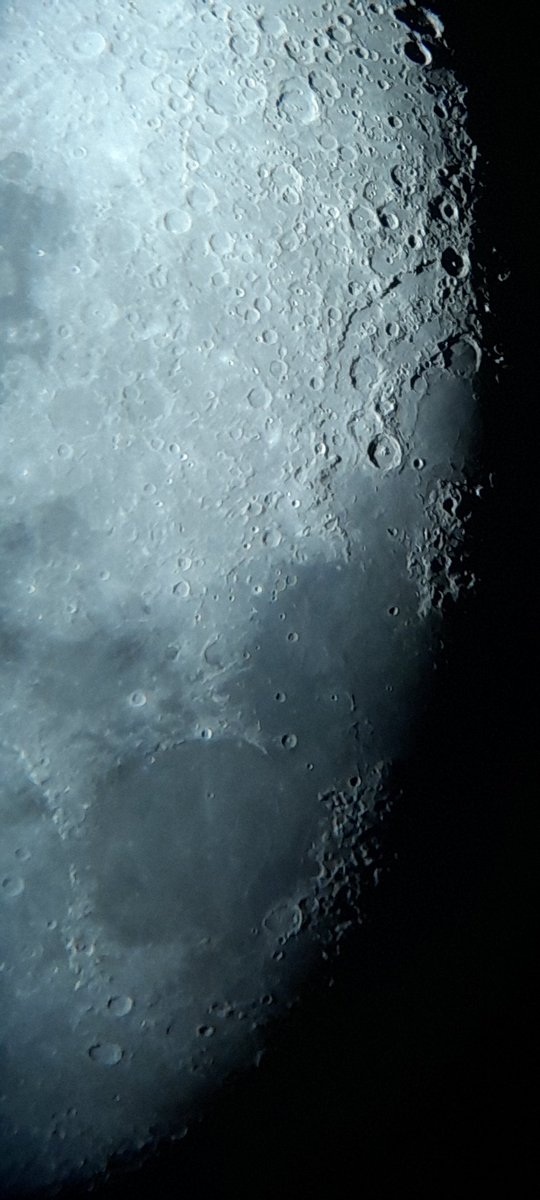 Josep_Trigo's tweet photo. TONIGHT MINERAL #MOON with some amazing features imaged using the #LX200 at #MontsenyObservatory, #Catalonia. 1) Overall view, 2) Region of giant #RupesAltai fracture with crater #Piccolomini,
3) Large Maria (#Serenitatis, Tranquillitatis, etc), and 4) #Appenninus & Caucasus Mons https://t.co/KYk9hAYYAV