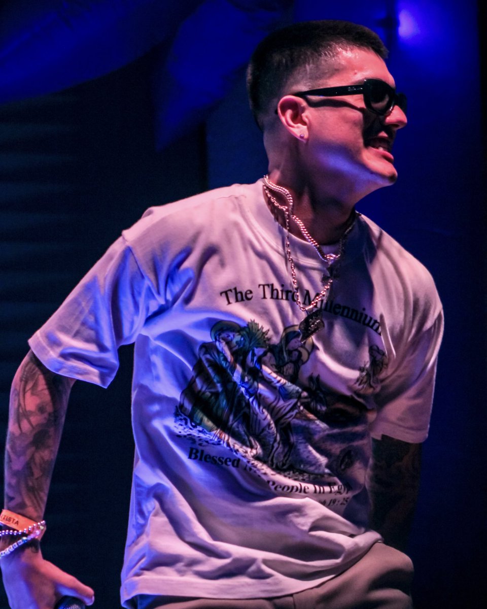 _MrIndie's tweet photo. Robot 95 prendió esta noche el escenario de House Of Vans CDMX con una presentación incendiaria, repleta de impactantes beats, barras e invitados especiales. 🔊🔥🎶
📸: @fotogramageek
#Robot95 #HouseOfVansCDMX #SimpsonAhuevo #JesseBaez #Shoots https://t.co/l2nCy6oVNc