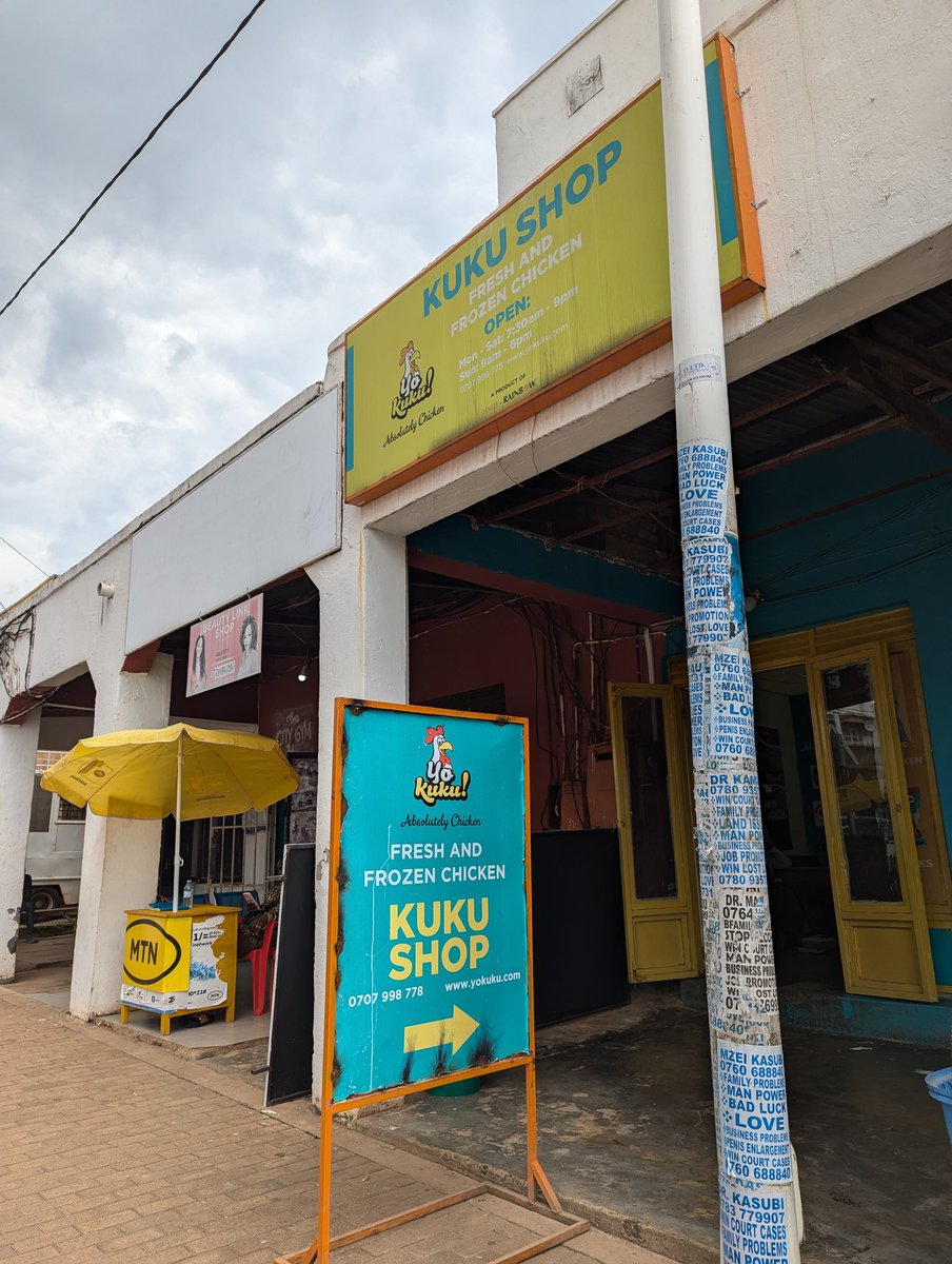 ChrisOkello28's tweet photo. The weekend is upon us but what's a weekend without a kuku pack, Kuku drumsticks or chicken fillets from @yokuku_ug ?
Get yours today from any of the 37 kuku outlets countrywide and pay with MTN momo or Airtel money pay at no extra costs.
#GoCashless #Gokuku https://t.co/5jfTHUxHlo