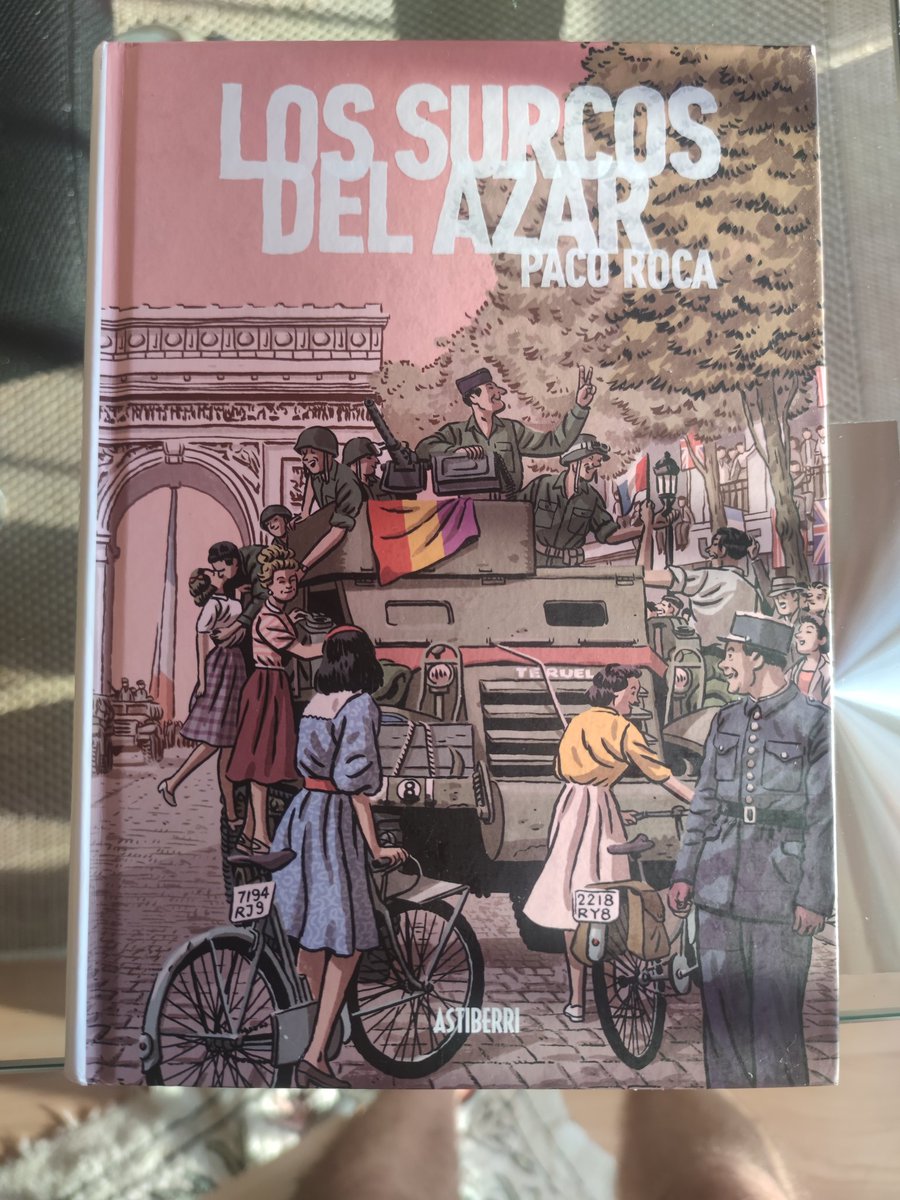 domingoestoril's tweet photo. Como siempre, un placer, @paco_roca .
Hoy se cumplen 80 años de la entrada de la 9 en París. El pueblo de París no lo ha olvidado nunca y pruebas de ello vemos por la capital francesa. Igualito que en España... https://t.co/SIKzBo6rol