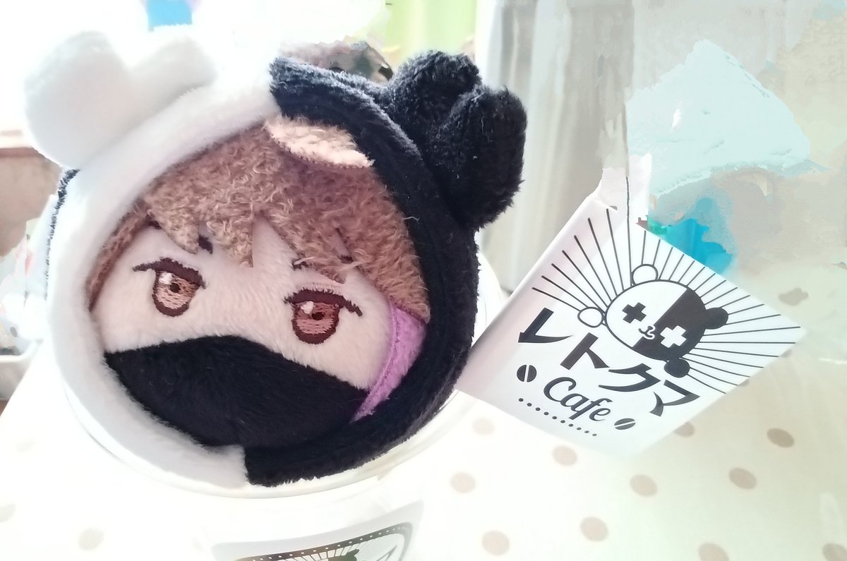oosanshow's tweet photo. カフェでレトクマバーガー食べたからか今回はカードもレトクマバーガーのを頂けたのでなんか嬉しい
バーガーに付いてたピック…ついお持ち帰りしちゃった
留守番してたレトさんぬいぐるみにお土産 https://t.co/vVjrxa48hd
