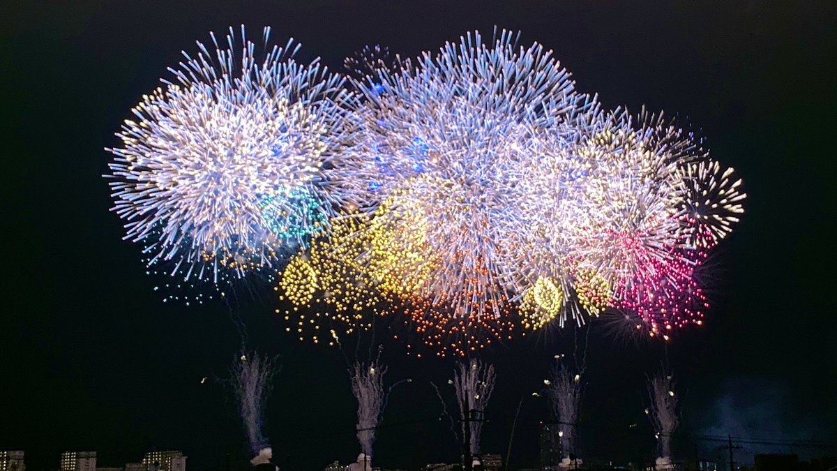 rururu_DX's tweet photo. 今年も綺麗だった🫶 https://t.co/11OC5glsl5