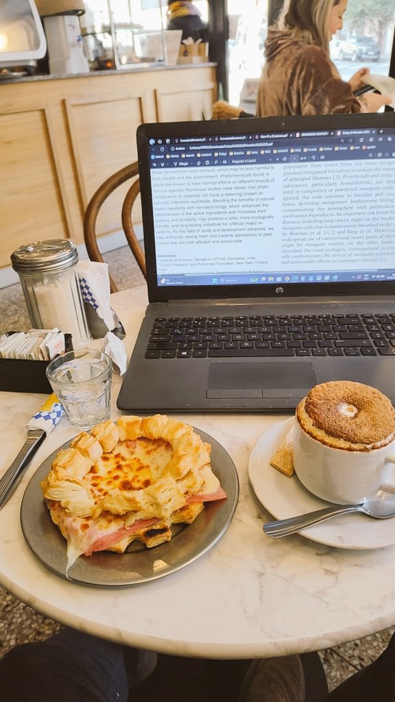 jorgenomefui's tweet photo. Mañanita de trabajo en @polvorincafe ❤️ https://t.co/s6l5Dx1BBr