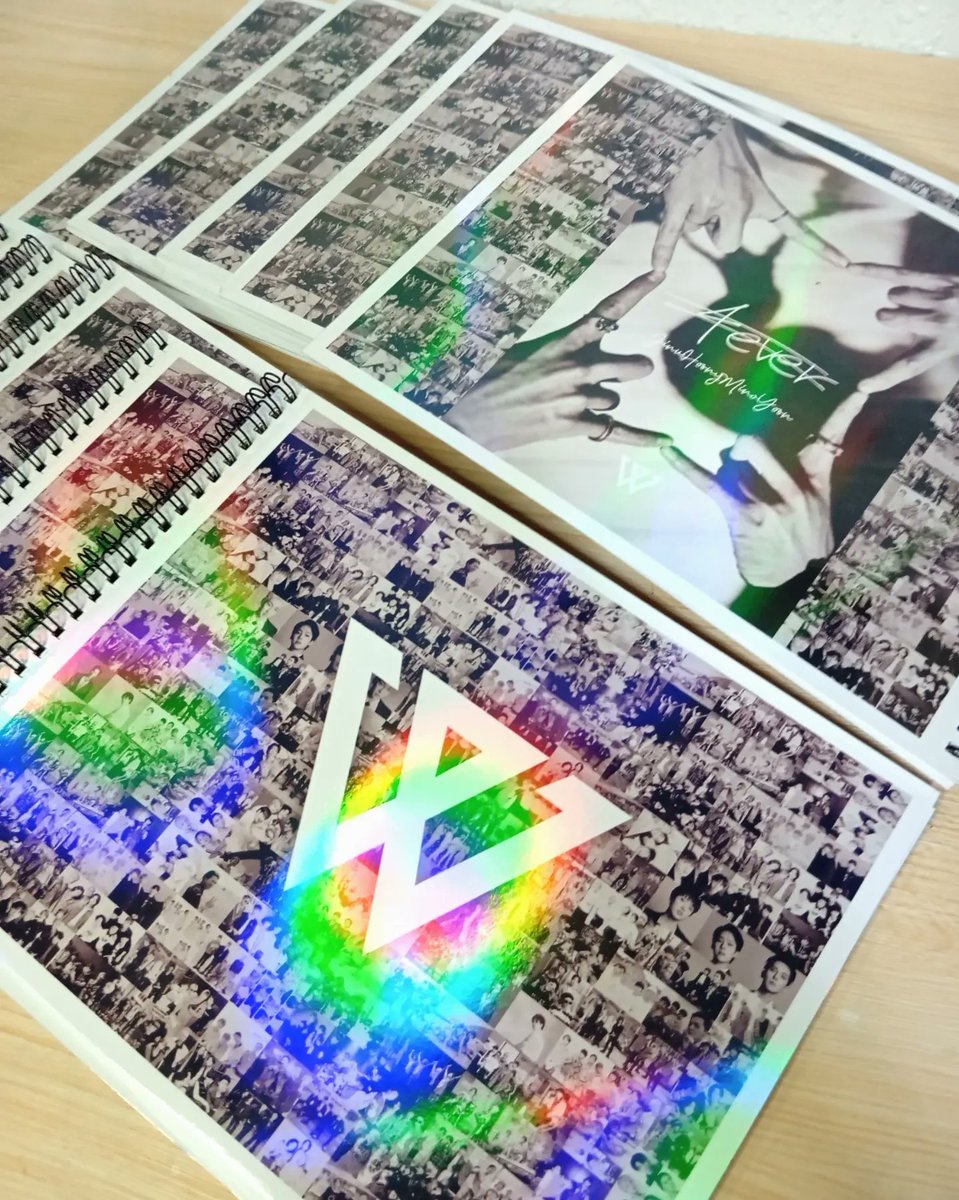 theCWshop's tweet photo. Spring into nostalgia with our versatile spring-bound photobook! Whether it's for family photos, a portfolio, or personal keepsakes. Its flexible spine lays flat, making every page a beautiful view. 📒📖📚✨😍

For more details, send us a DM 🫶😉

#MemoriesInPrint #photobook https://t.co/WA48o2tnlz