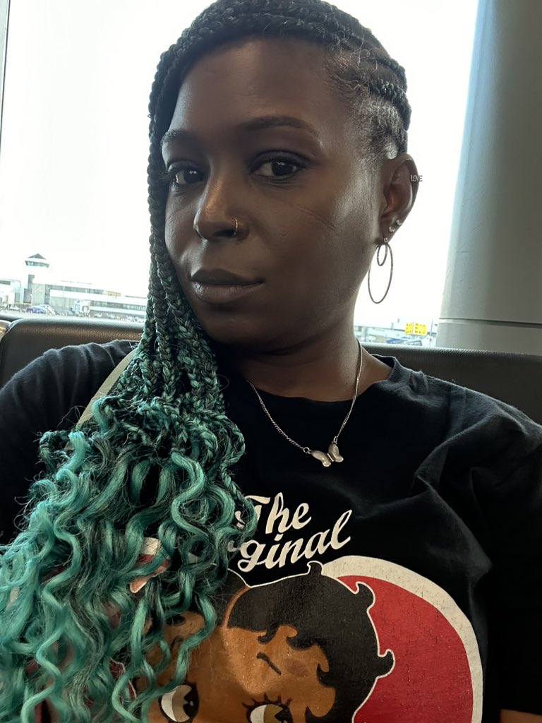 MzButterfly513's tweet photo. Ready for take off!!
✈️🛳️🏝️👙🌊☀️😎
#Weondaway
#FirstCruise
#ImReallyaNomad
#Outchea https://t.co/urjsyOCQq3