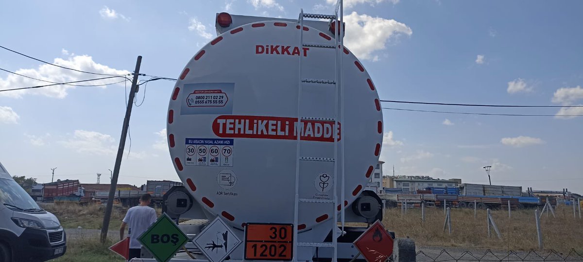 trendbaski's tweet photo. Araç giydirme
#Wrapp https://t.co/BJCn13Fai8
