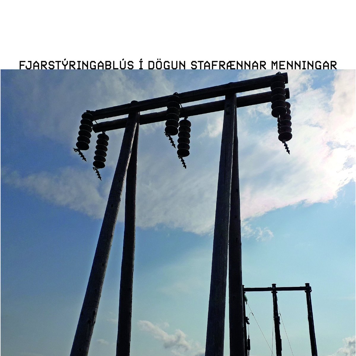 Út er komin ljóðabókin "Fjarstýringablús í dögun stafrænnar menningar"