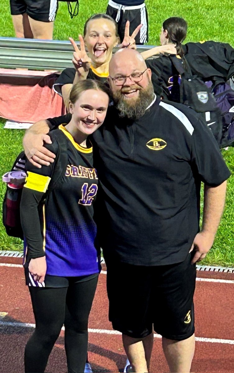 Football is about adjustments, w/ Kayla unable to play today, Senior Captain and center Hayley Bennett will play today at halftime of the <a href="/BuffaloBills/">Buffalo Bills</a> game! She's gonna do amazing! Also great photobomb by Rox! <a href="/GreeceOlympia/">Olympia Spartans</a> <a href="/sectionvflagfb/">Section V Flag Football</a> <a href="/GreeceCentral/">Greece Central</a> 
#Bestseniorsever
