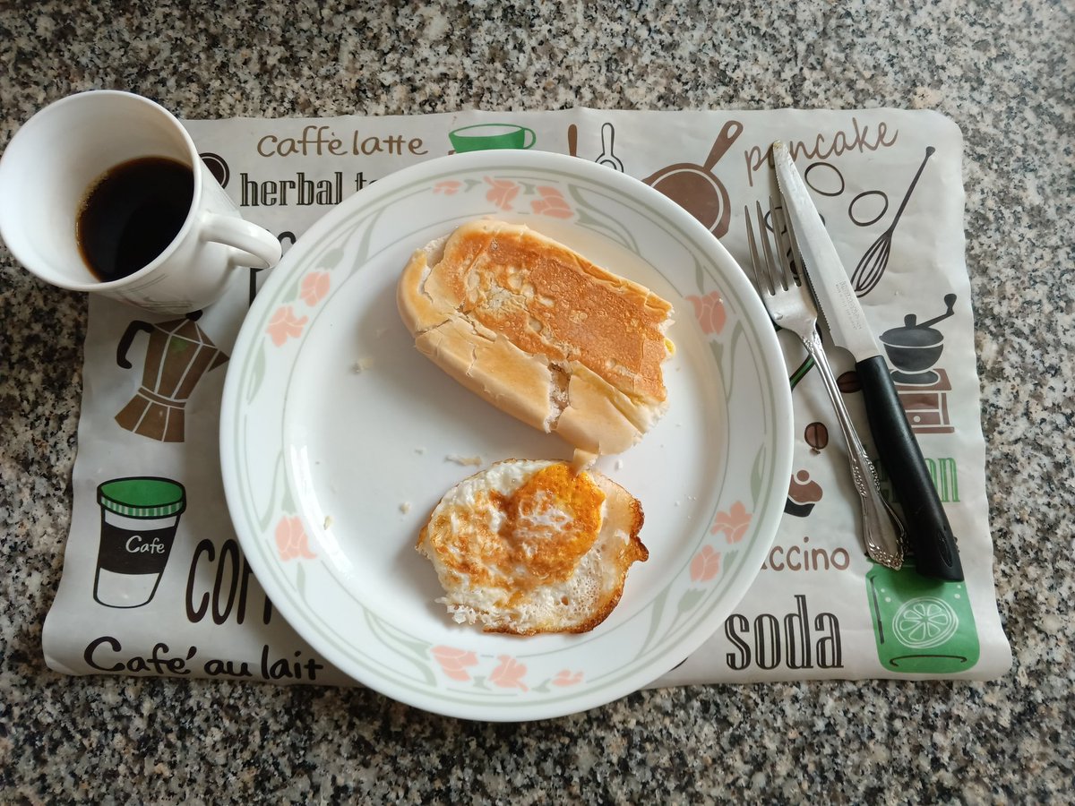 JulioDEscobar's tweet photo. @Yeruyanezcarpio 
@entrenoticiasGV 
Yeru
Buenos días estoy desayunando y viendo Entrenoticias
Saludos 
Julio Escobar https://t.co/VJJgakvvB7