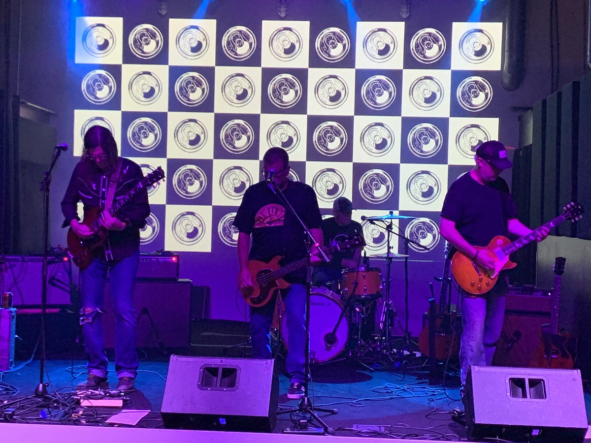 dcallen17's tweet photo. Caught one can Stan at @xBklive last night. Fantastic show. Blasted through 18 songs at full volume. Rock on! https://t.co/No7kYbkXc1