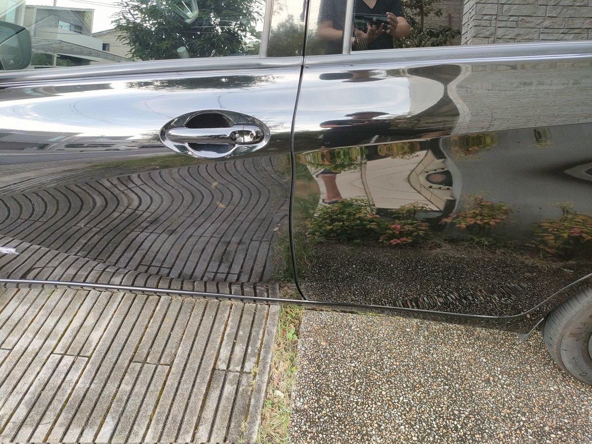 matsuyo90134629's tweet photo. 久々の洗車！
ウォータースポットなどを落とすほどやる体力はなかったですが・・
またきちんと落とすね！
#洗車
#noteepower
#epower https://t.co/2kO0ZuWiEM