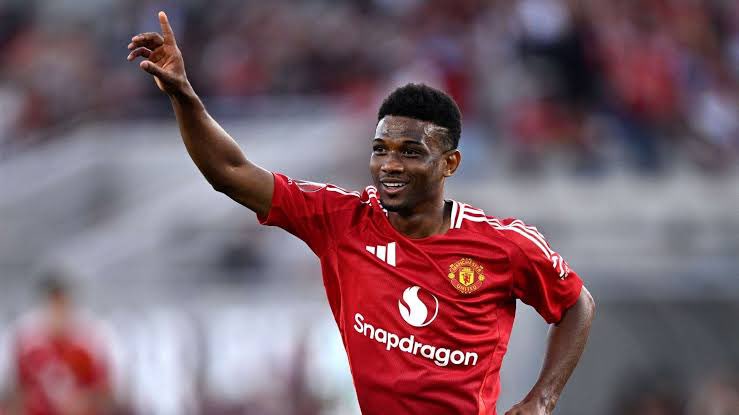 Rotankwot's tweet photo. Amad Diallo makes it 1-1 for Man Utd
#BHAMUFC https://t.co/TMcBhVAbCq