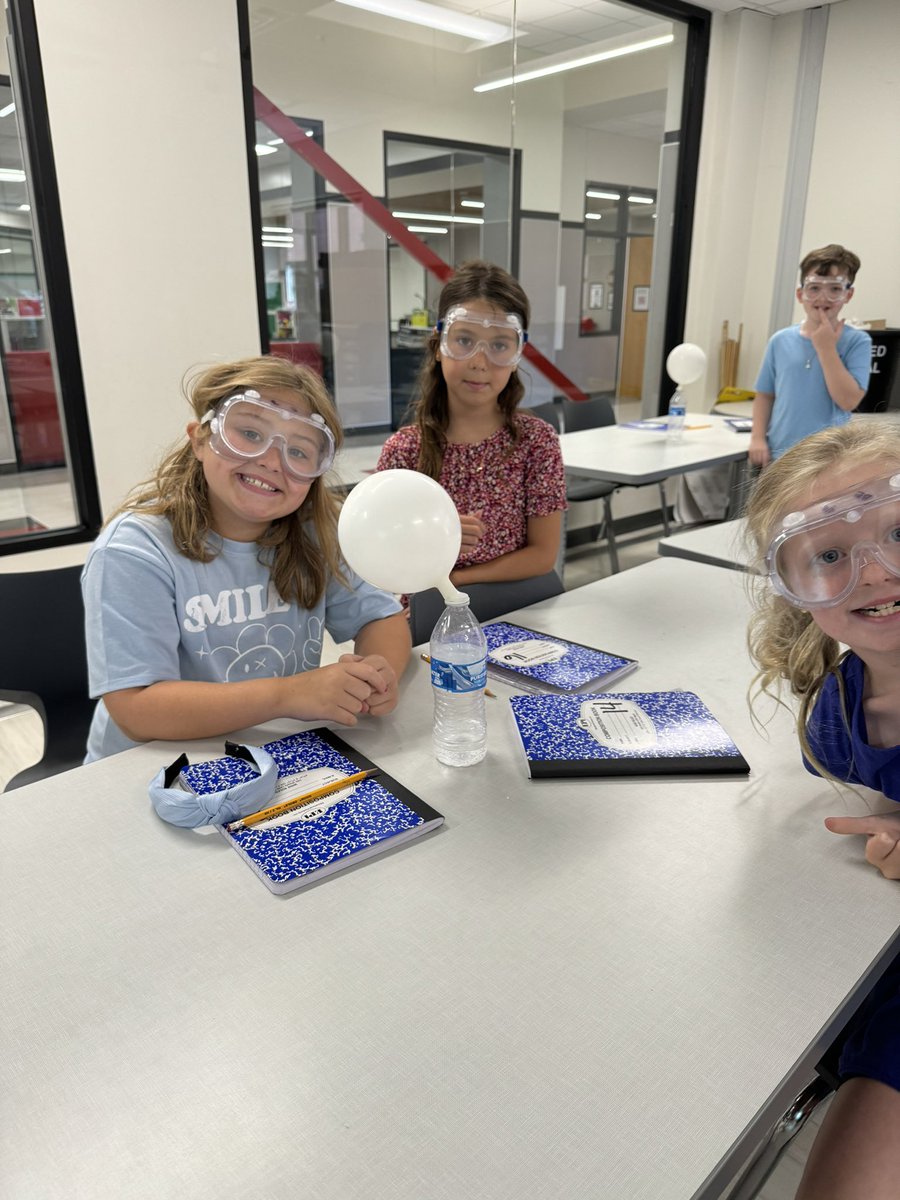 55TopDog's tweet photo. As  a “Matter” of  fact , the TDs had a “SOLID” time in Science! It was a “GAS” to see their smiles! It was a“LIQUID” educational lab!! @BridlewoodES https://t.co/MNzVI5pK91