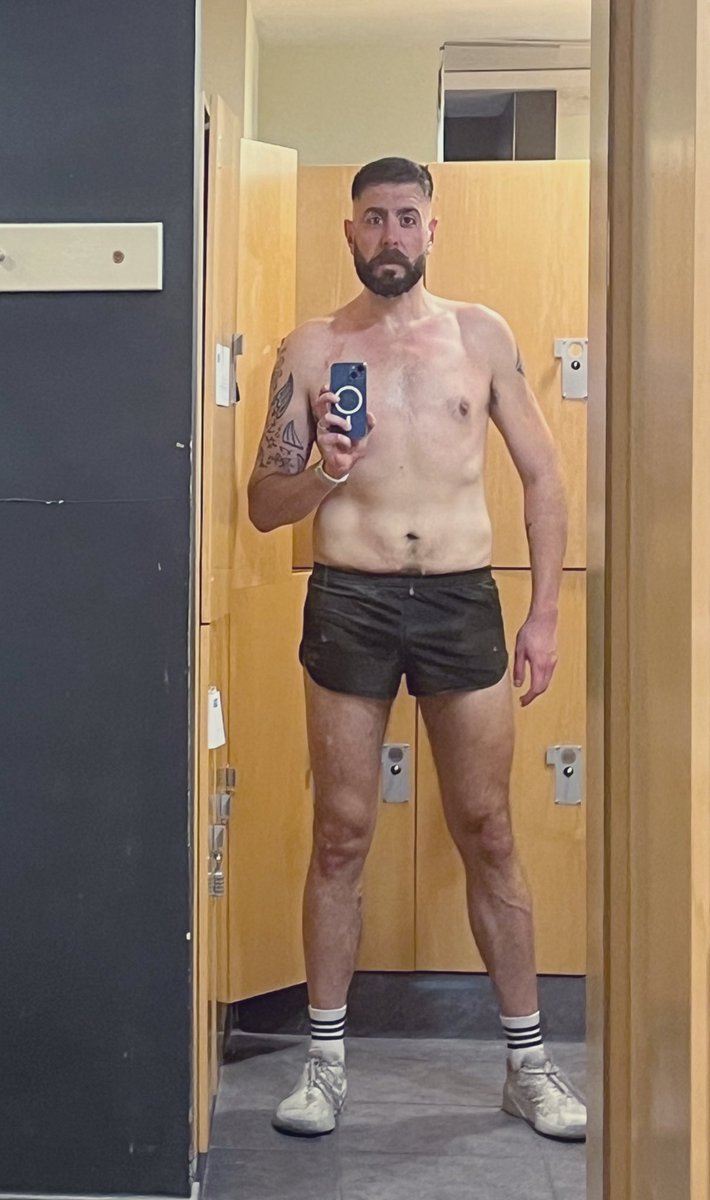 TimmyKernow's tweet photo. I had recently crept back up to 104kg. I am on the pre wedding fight back with #6WeeksToGoπ°π»ββοΈπ© & currently back down to 97kg, my ideal target is 95kg. 4 hours of workout today! #Selfie #GymSaturday
#BodyAttack #BodyStep #PTSession #Swim #Sauna #LetsGoπͺπΌ https://t.co/nowN1d9tSv