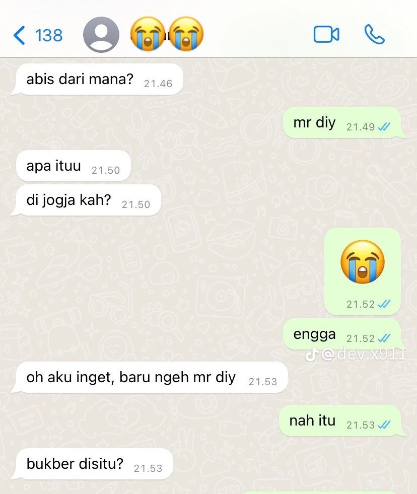 doyouknowder's tweet photo. Chat lucu kegoblokan netijen😭

Hanya salah paham kecil.. https://t.co/W6rdTpSubr