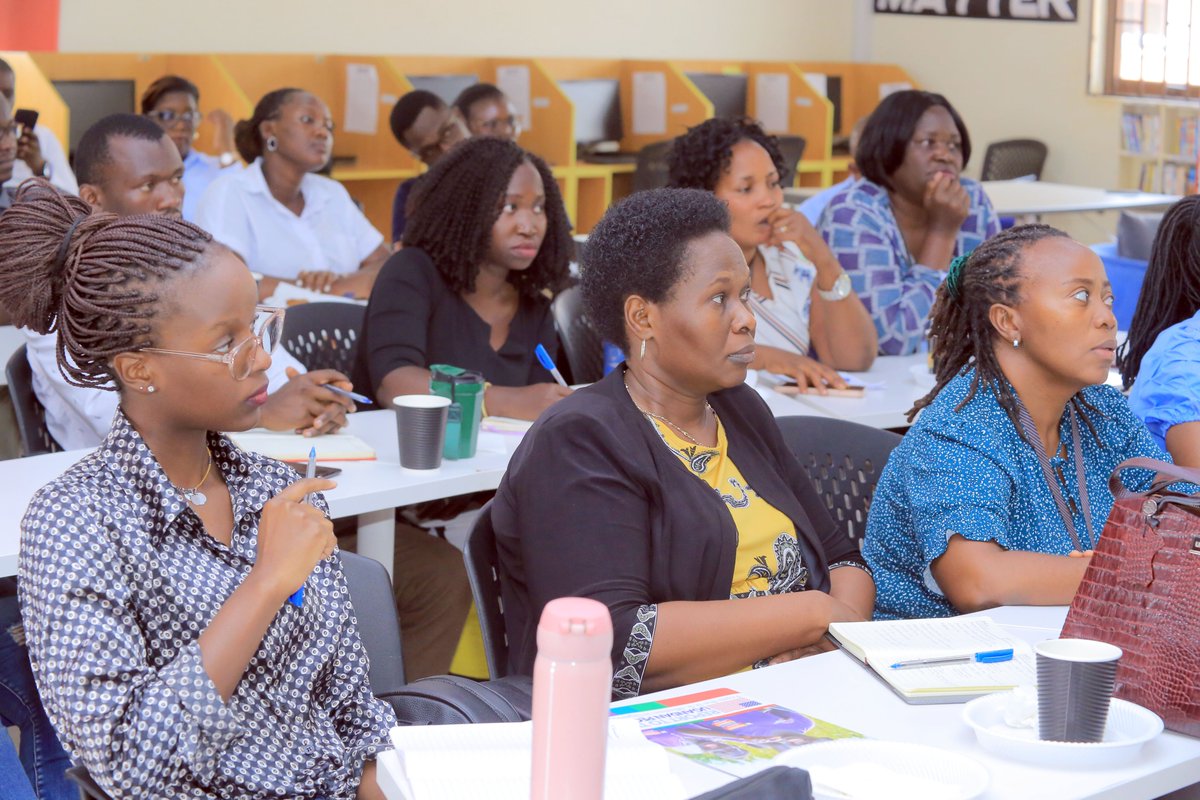 CPSSAFRICA's tweet photo. #Cohort5week3: Our #ForeignPolicyExecutiveProgram2024 emphasizes the importance of respecting host country laws &amp; maintaining neutrality, as outlined in the 1961 Vienna Convention. Diplomats must lead by example! #Diplomacy #InternationalRelations
@usmissionuganda 

#UgandaFirst https://t.co/mw25pzWblZ