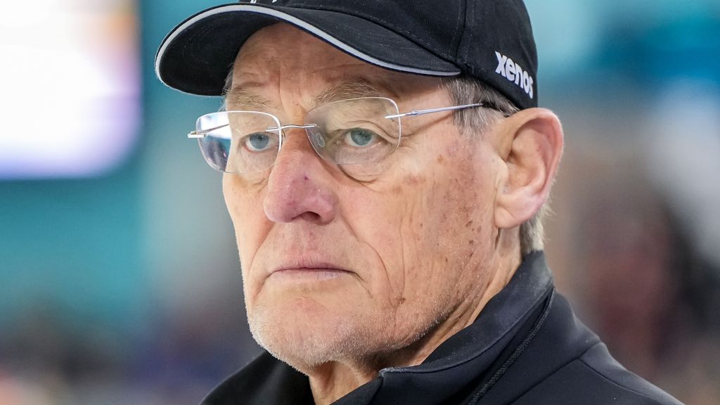 Eerste schaatsrel een feit: Anema laat schaatssters niet meetrainen met achtervolgingsploeg dlvr.it/TCKGXT